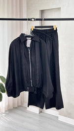 بدلة نسائي اكمام منفوخة