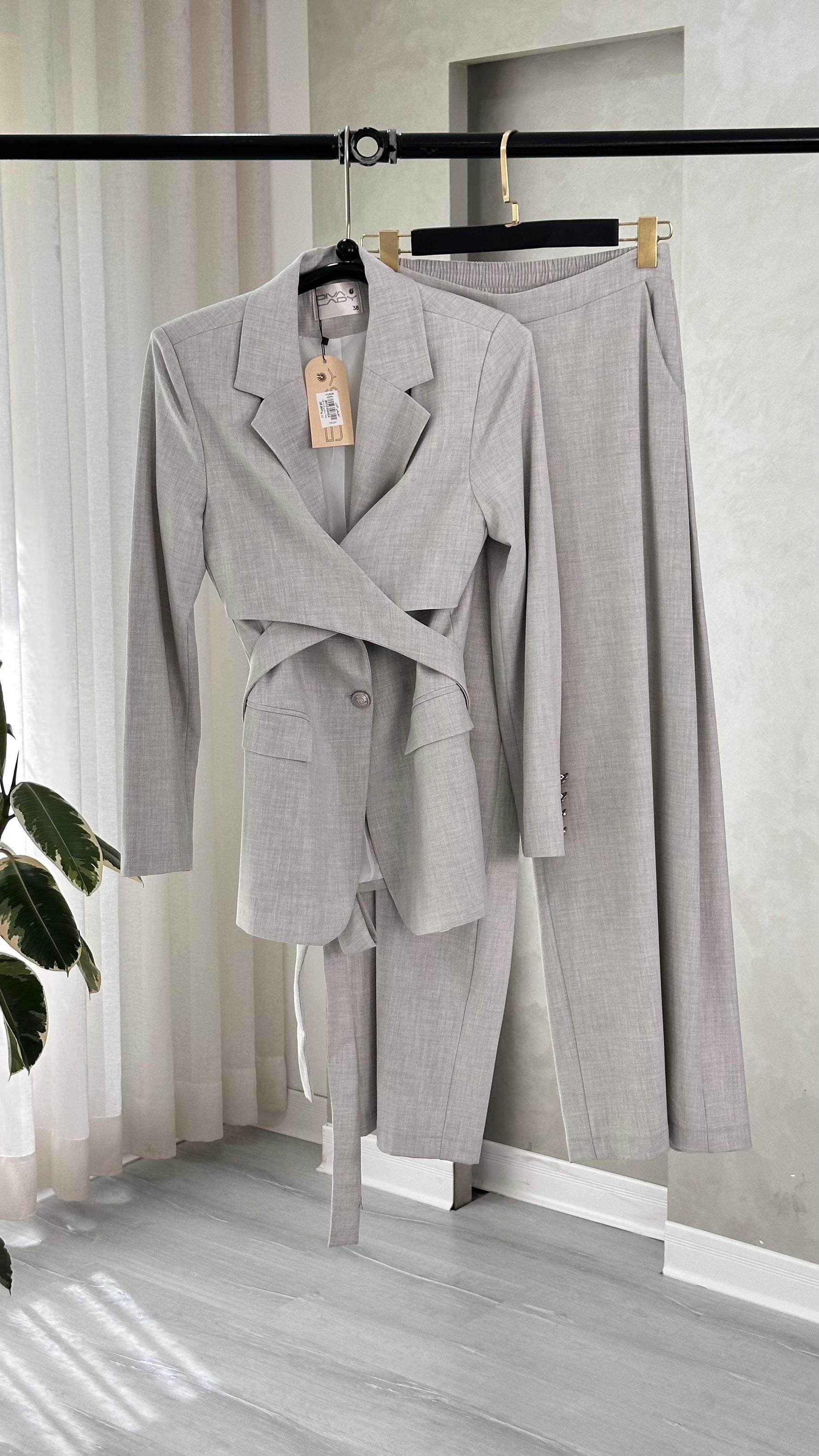 بدلة رسمي حزام لف