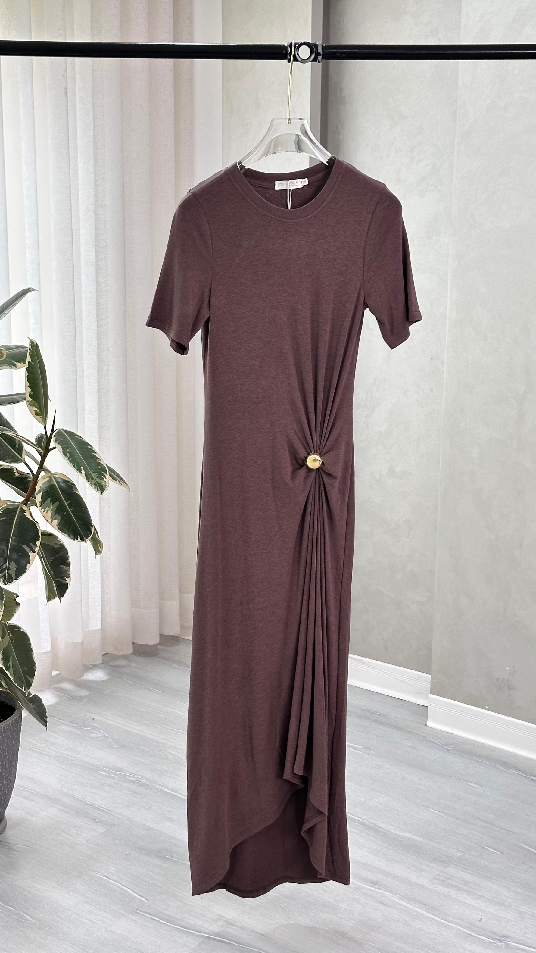 فستان رباط جانبي بكسرات