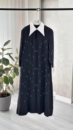 فستان نسائي