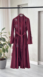 فستان نسائي مع رداء