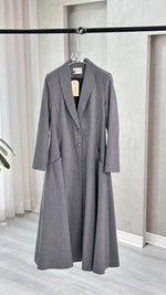 جاكيت نسائي مع ازرار