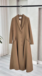 جاكيت نسائي مع ازرار