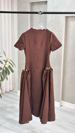 فستان نسائي