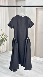 فستان نسائي