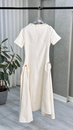 فستان نسائي