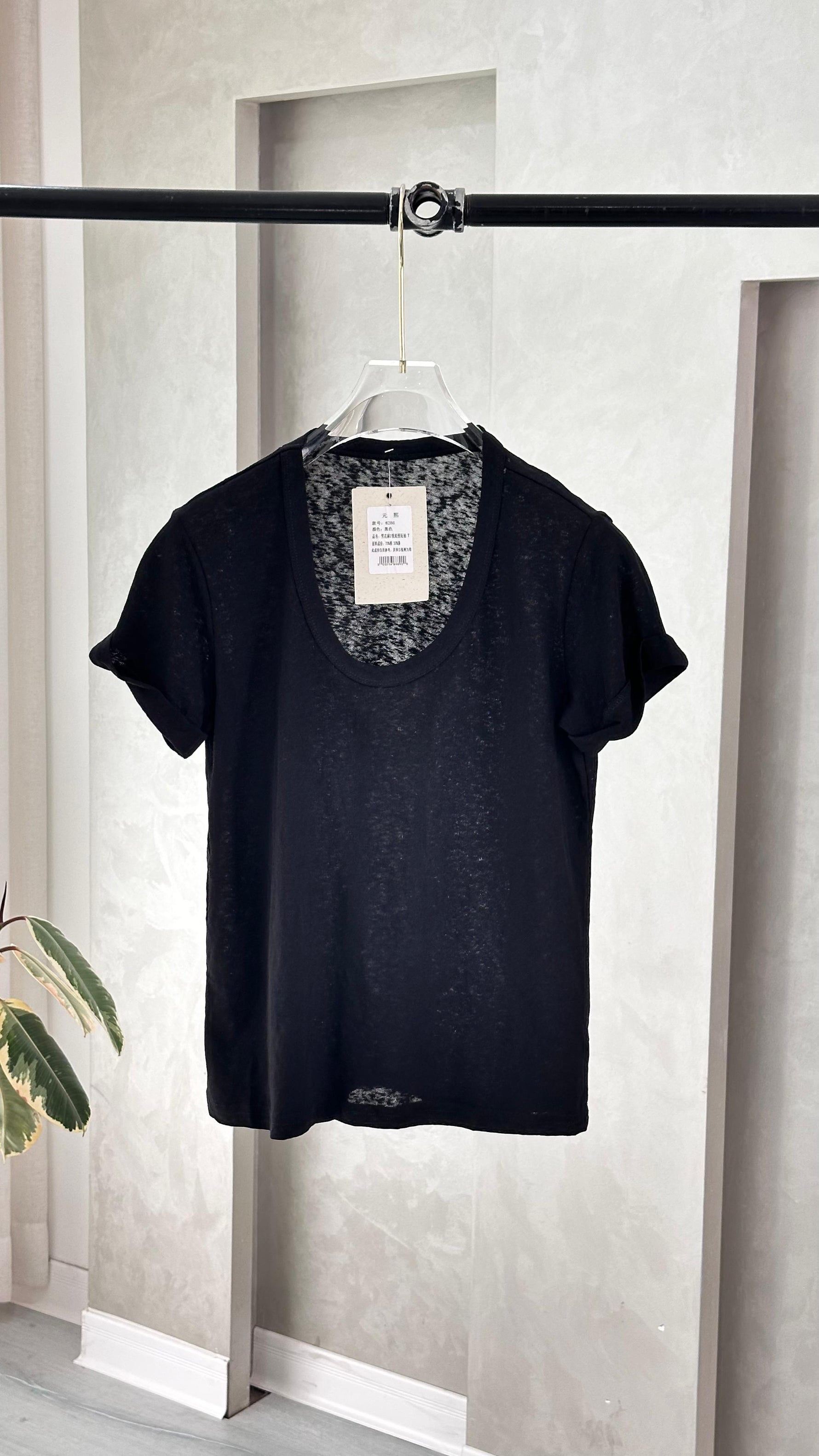 توب نسائي ربع كم