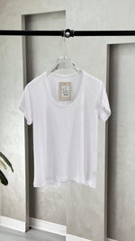 توب نسائي ربع كم