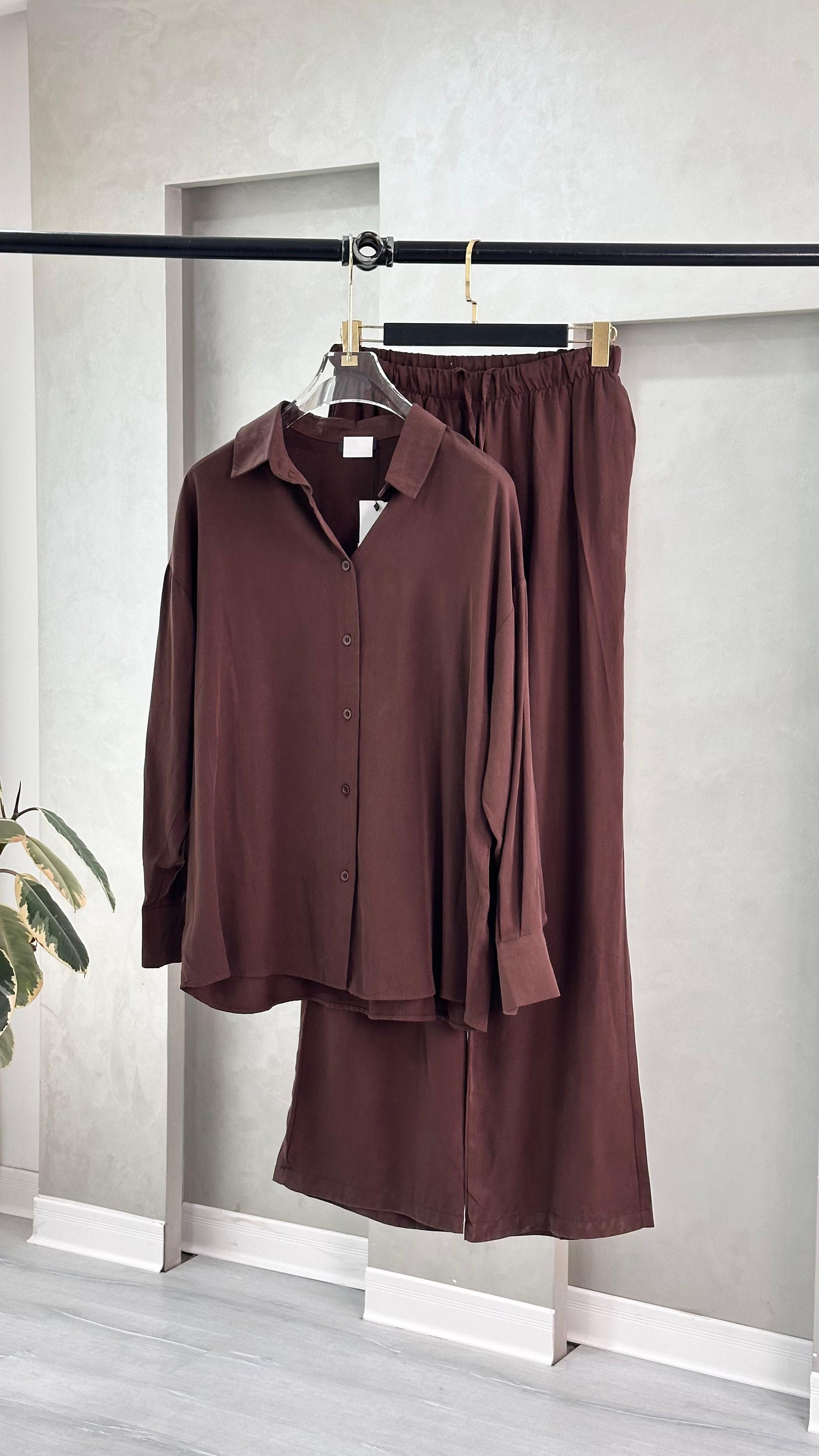 بدلة نسائي انيقة