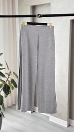 بنطلون نسائي بقصة مستقيمه