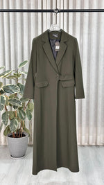 جاكيت نسائي بجيبين