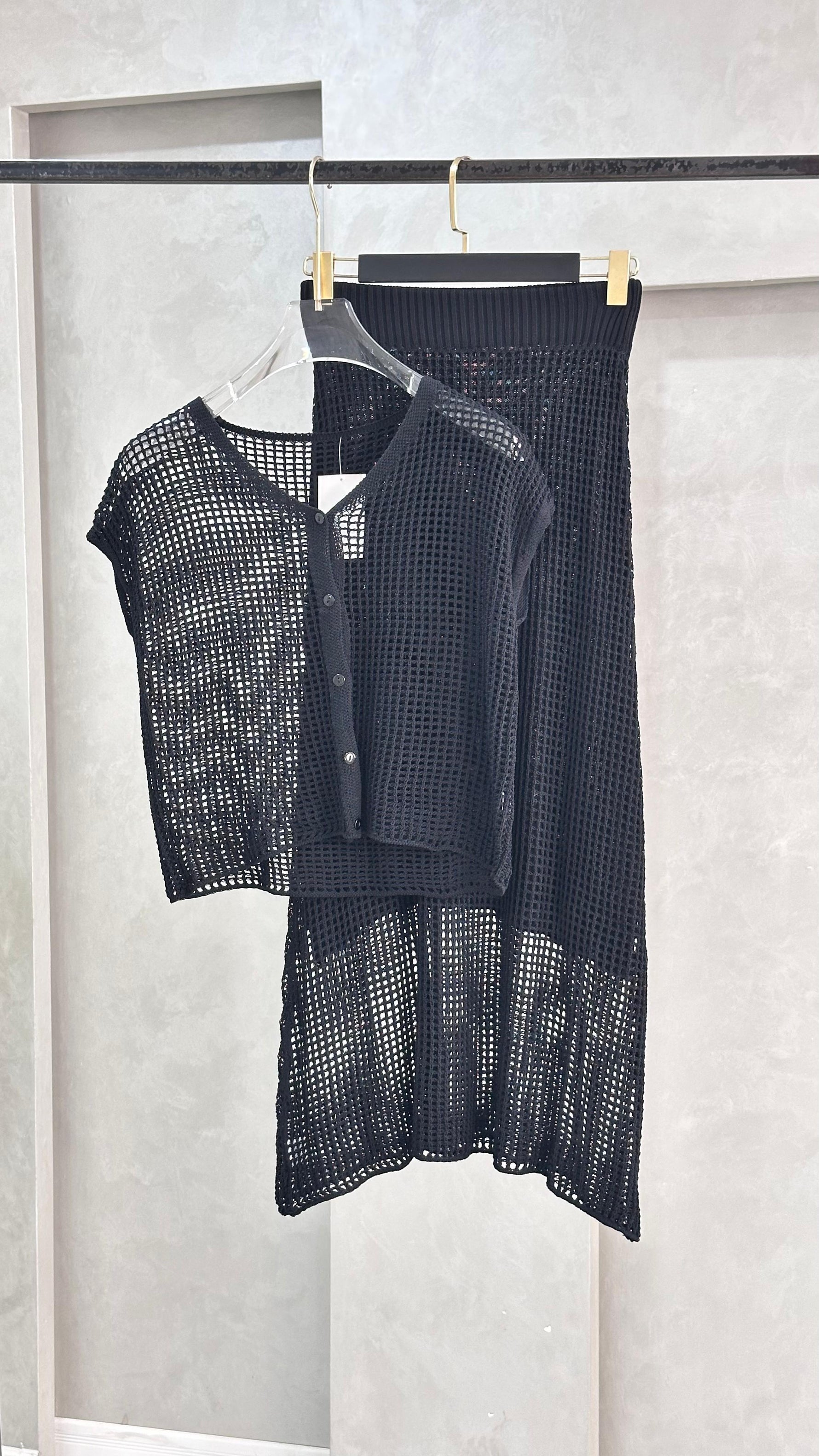 بدلة شبك تنورة