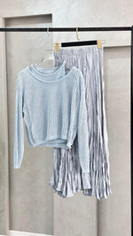 بدلة شبك تنورة واسعة