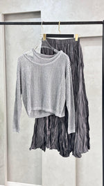 بدلة شبك تنورة واسعة