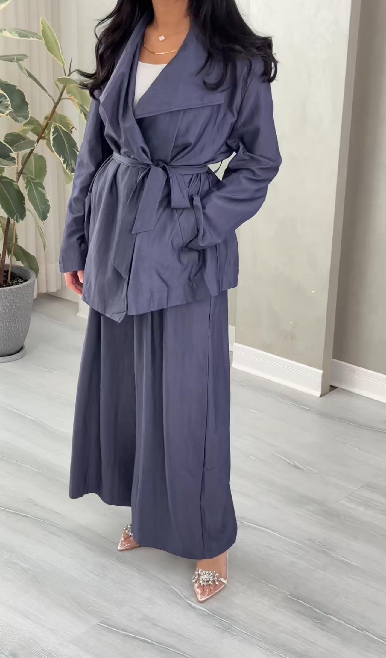 بدلة نسائي فضفاضة