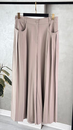 بنطلون نسائي