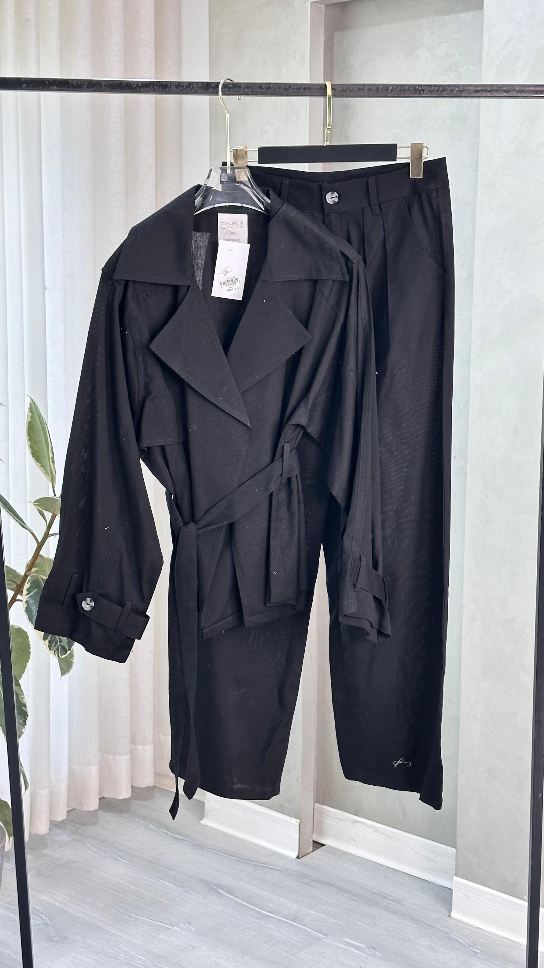 بدلة نسائي فضفاض بحزام