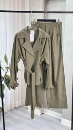 بدلة نسائي فضفاض بحزام