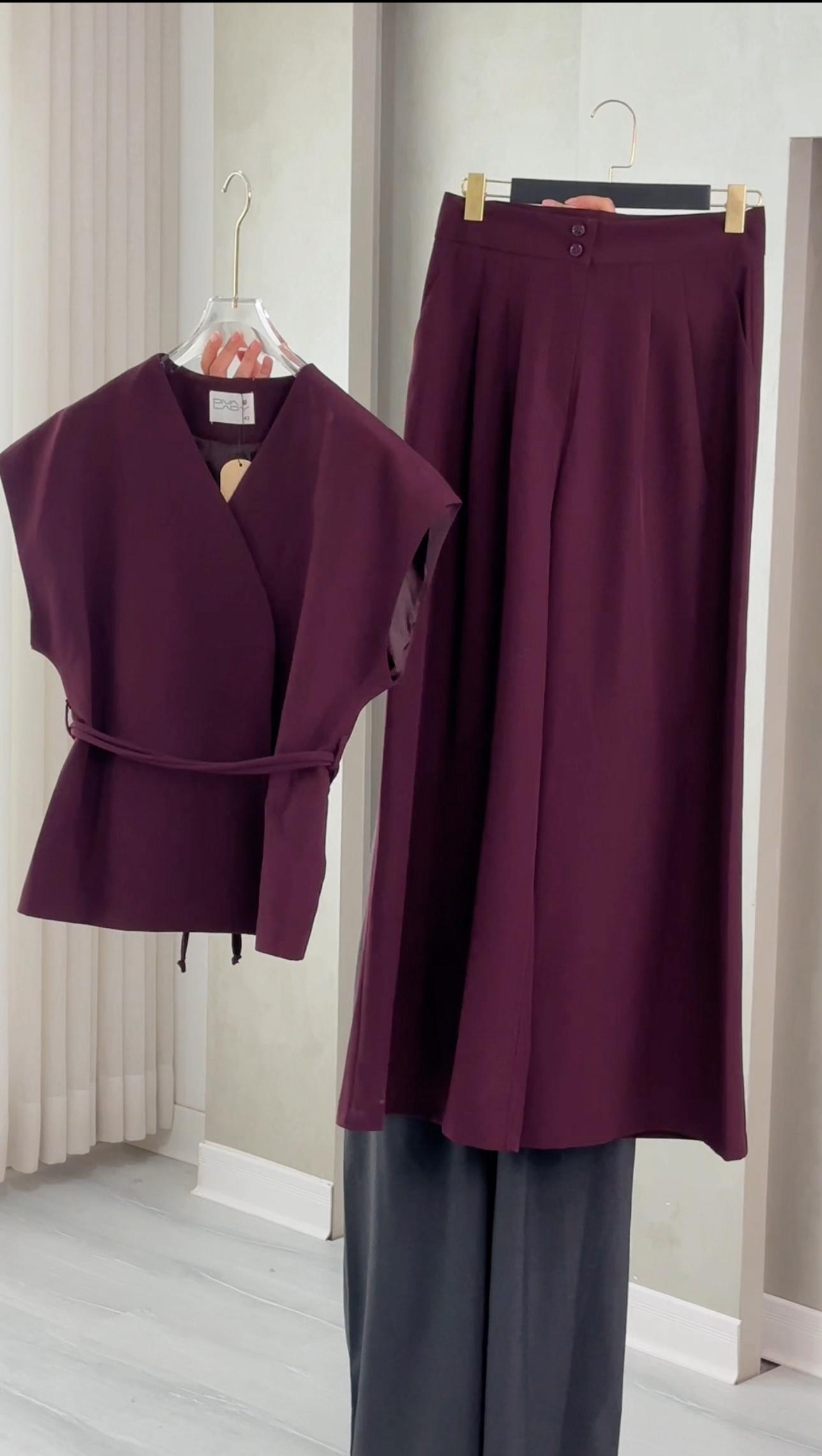 بدلة نسائي من غير اكمام