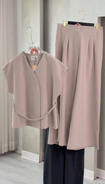 بدلة نسائي من غير اكمام