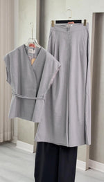 بدلة نسائي من غير اكمام