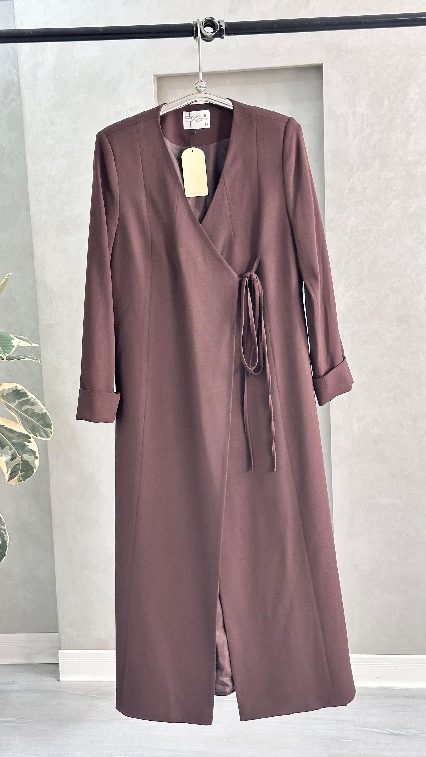 جاكيت نسائي لف طويل