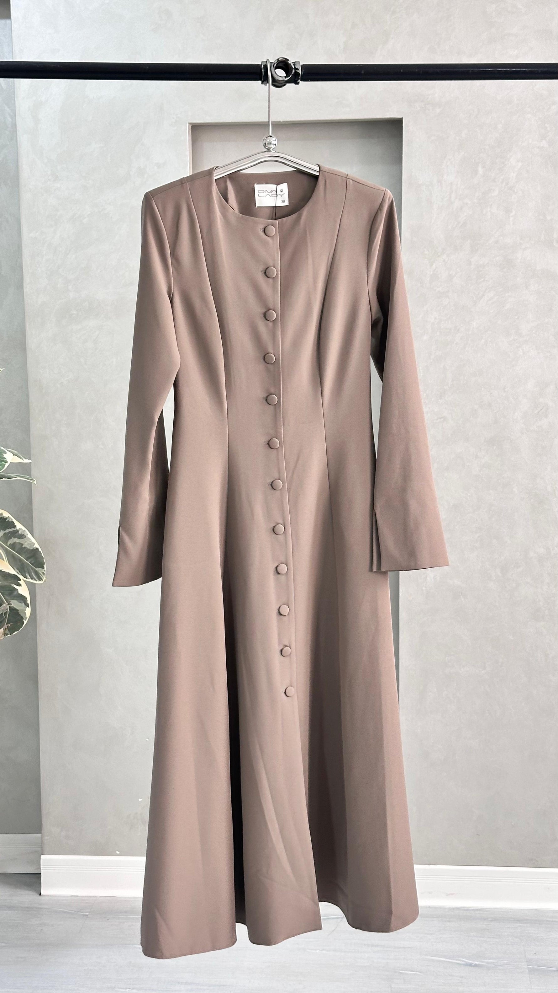 فستان نسائي كلوش