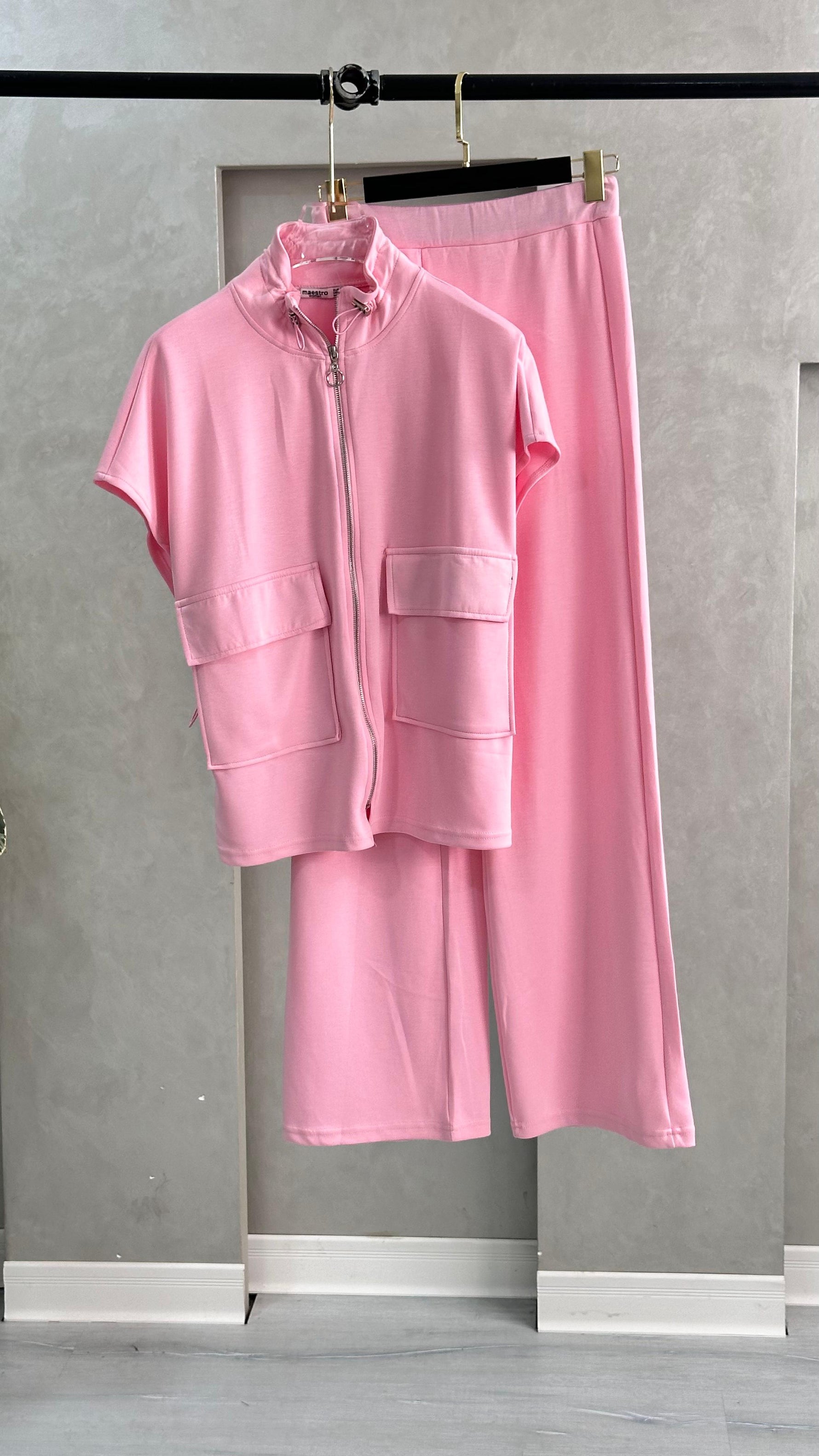 بدلة نسائي نص كم