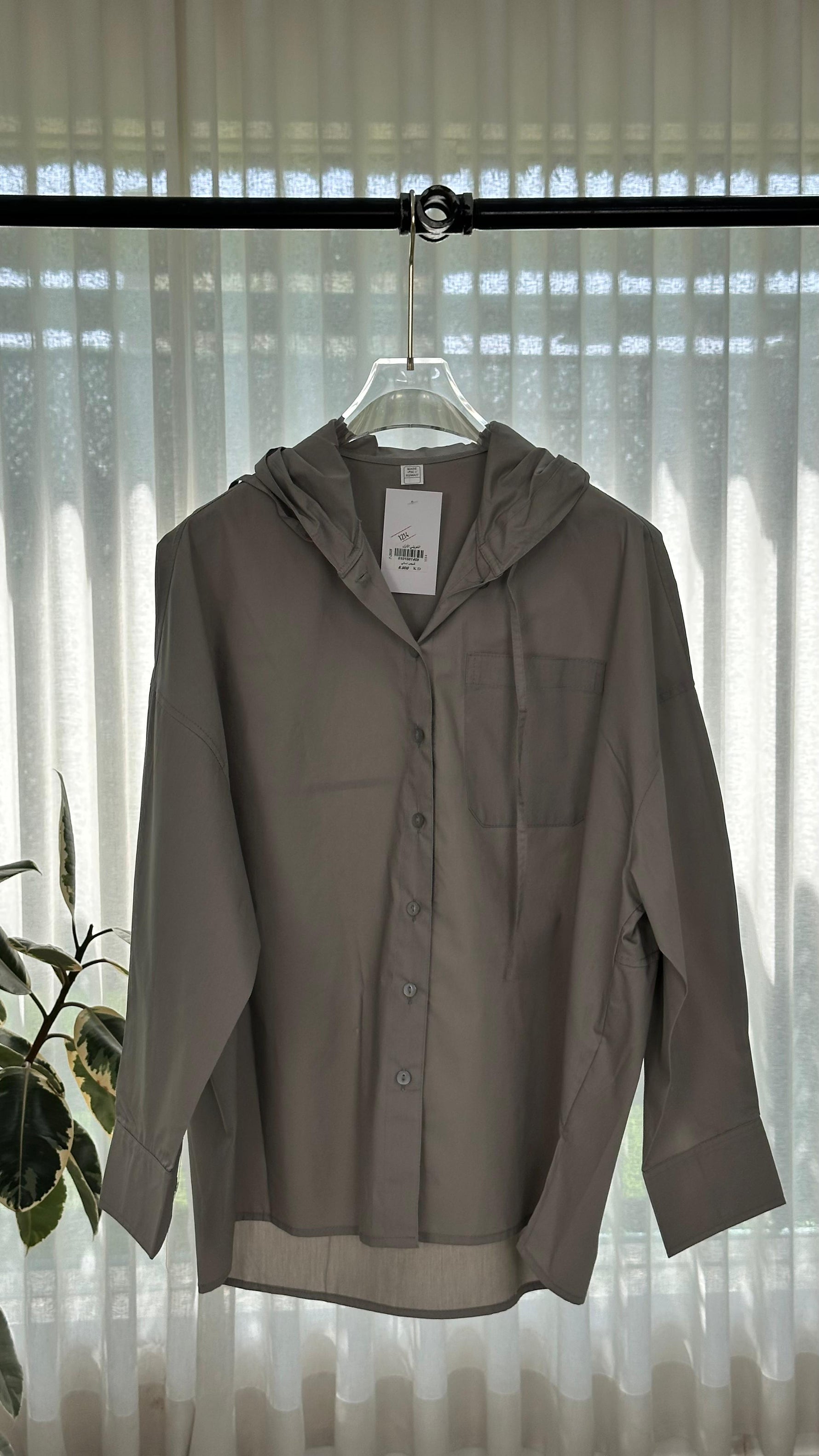 قميص نسائي بطاقية