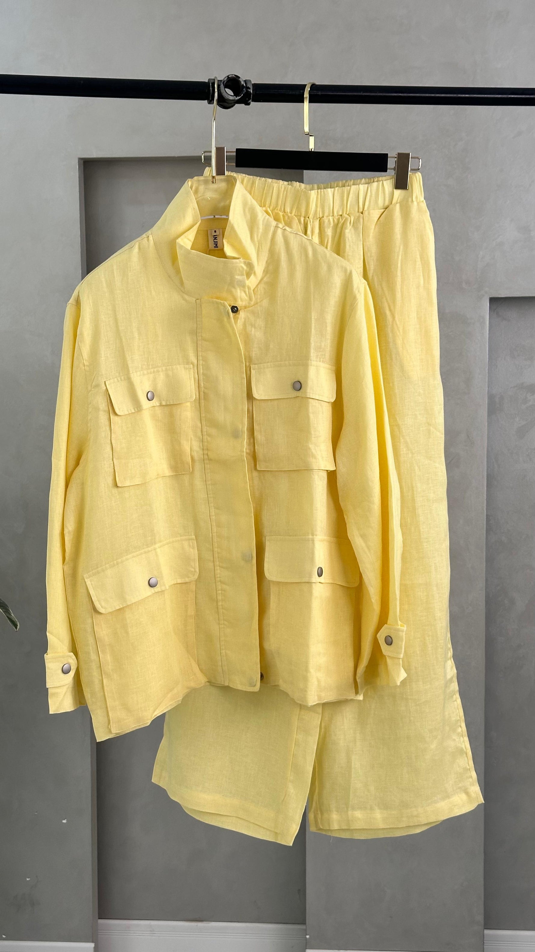 بدلة مخابي لنن