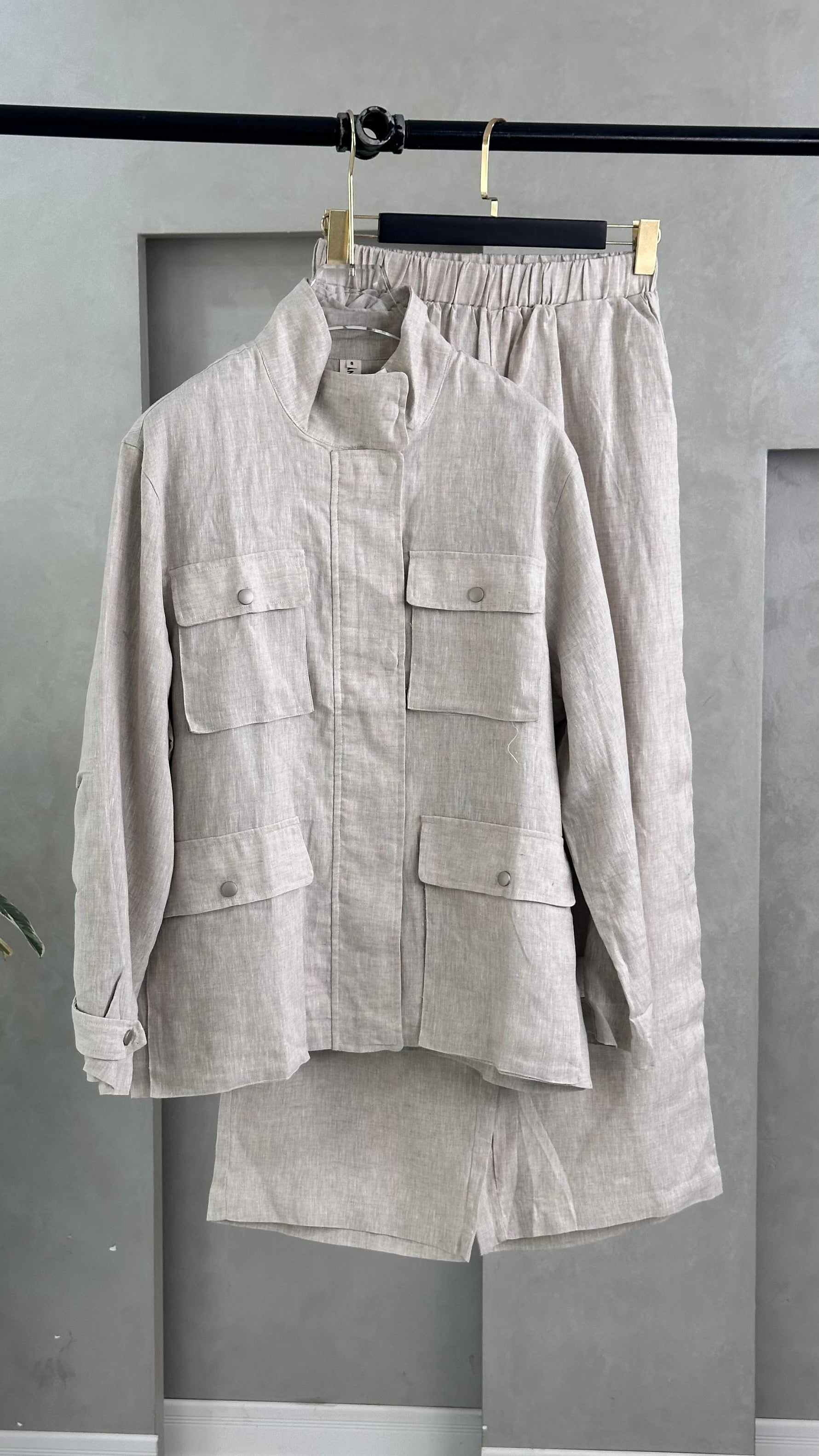 بدلة مخابي لنن