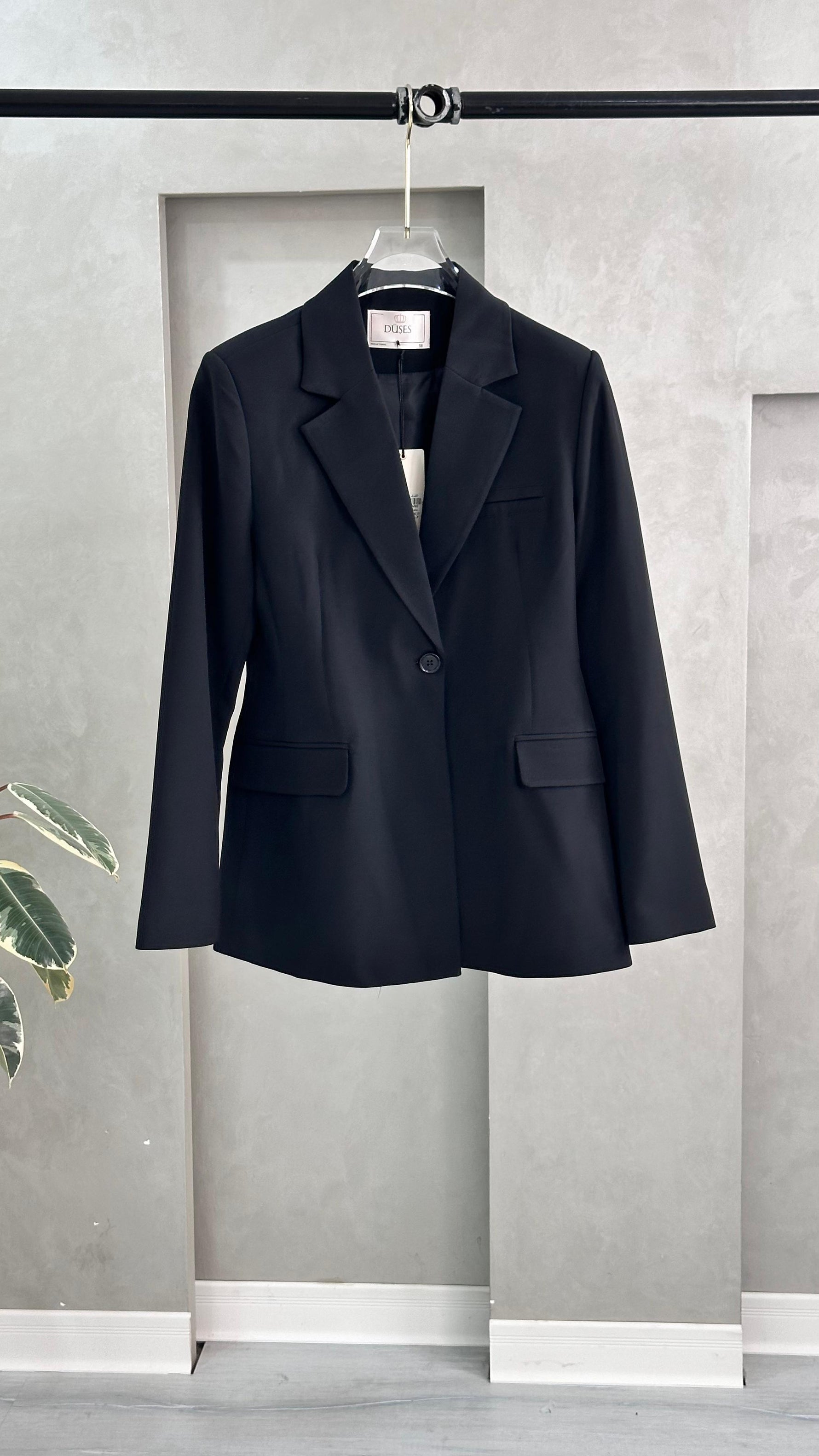 جاكيت نسائي