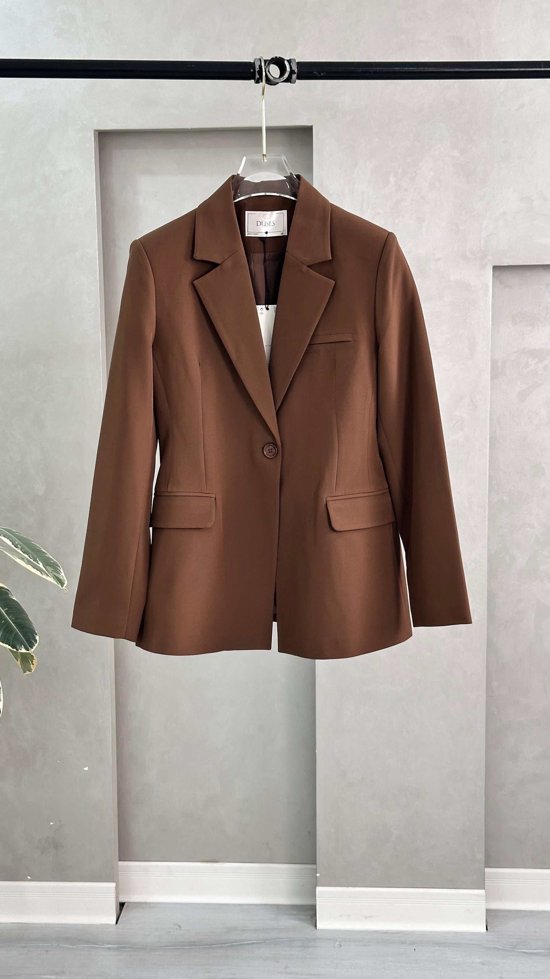 جاكيت نسائي