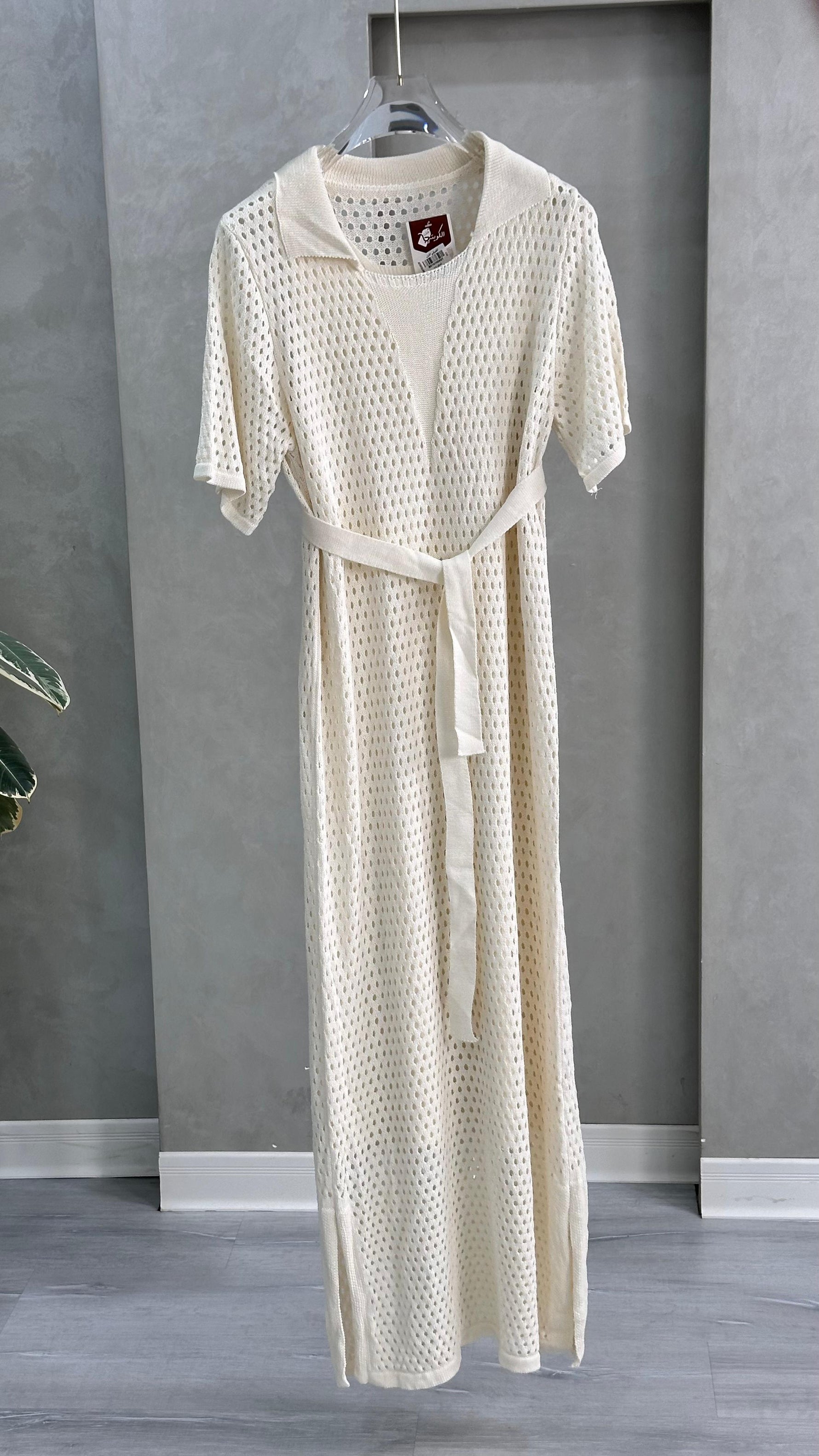 فستان نسائي