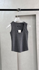 توب نسائي حفر