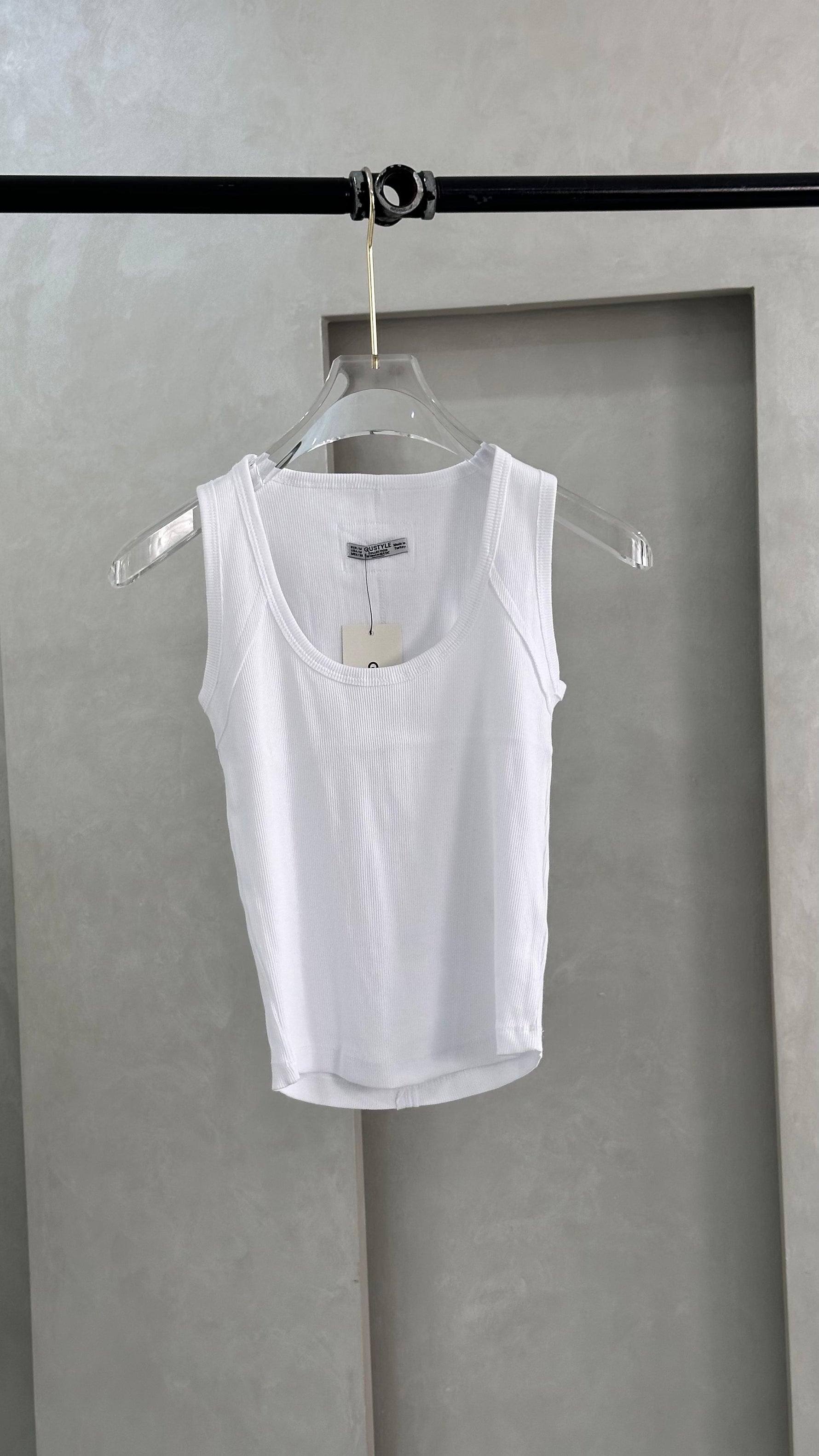 توب نسائي حفر