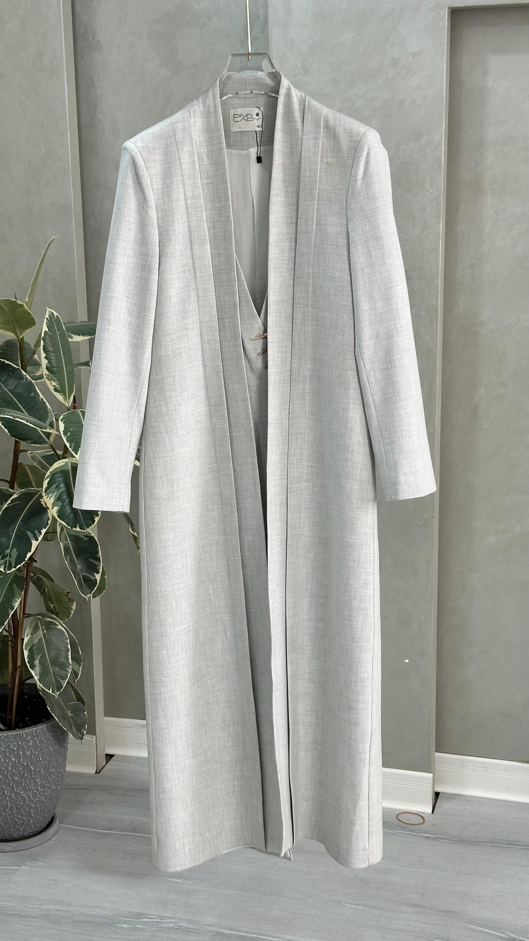 جاكيت نسائي طويل انيق