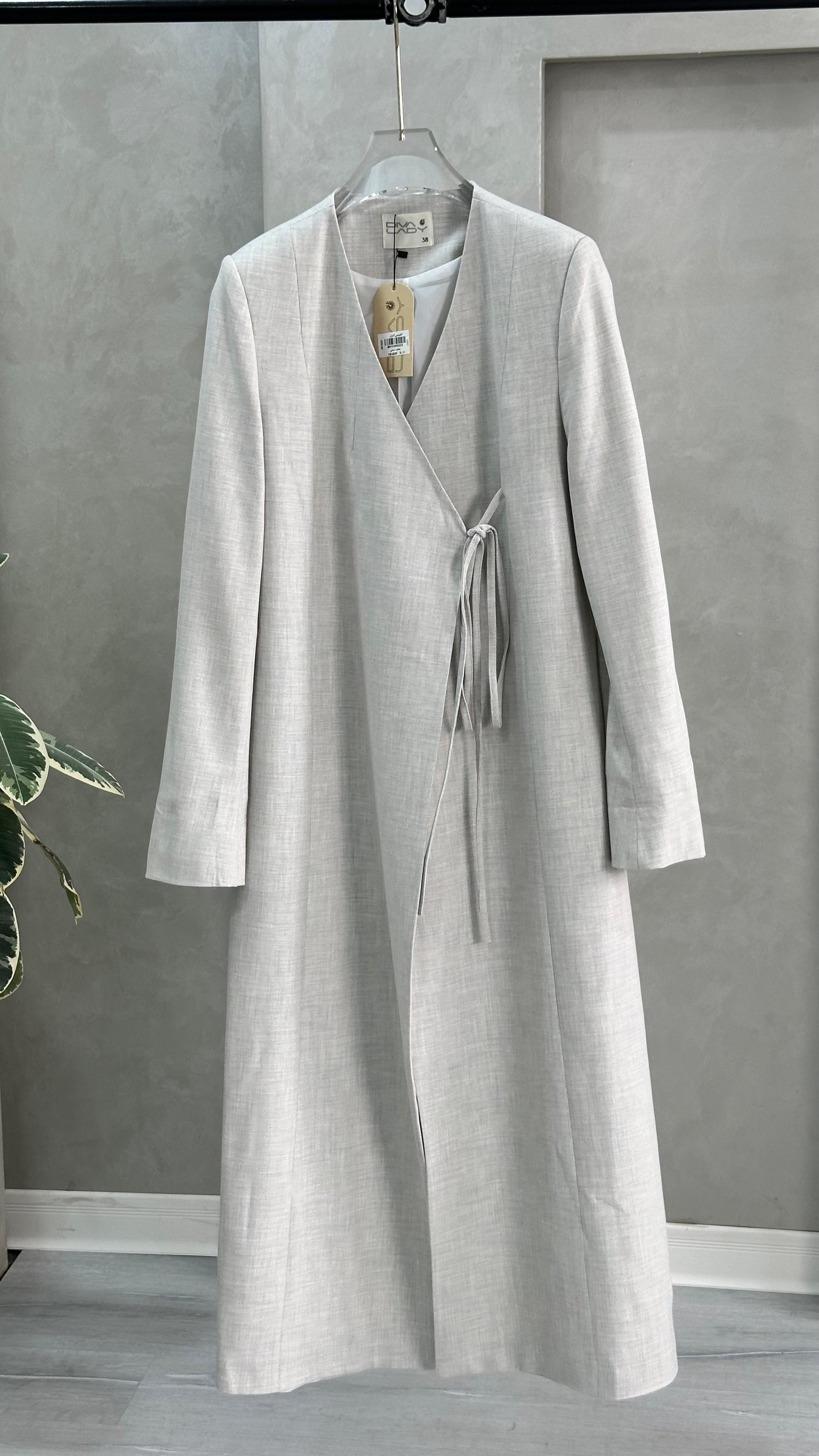 جاكيت نسائي لف طويل