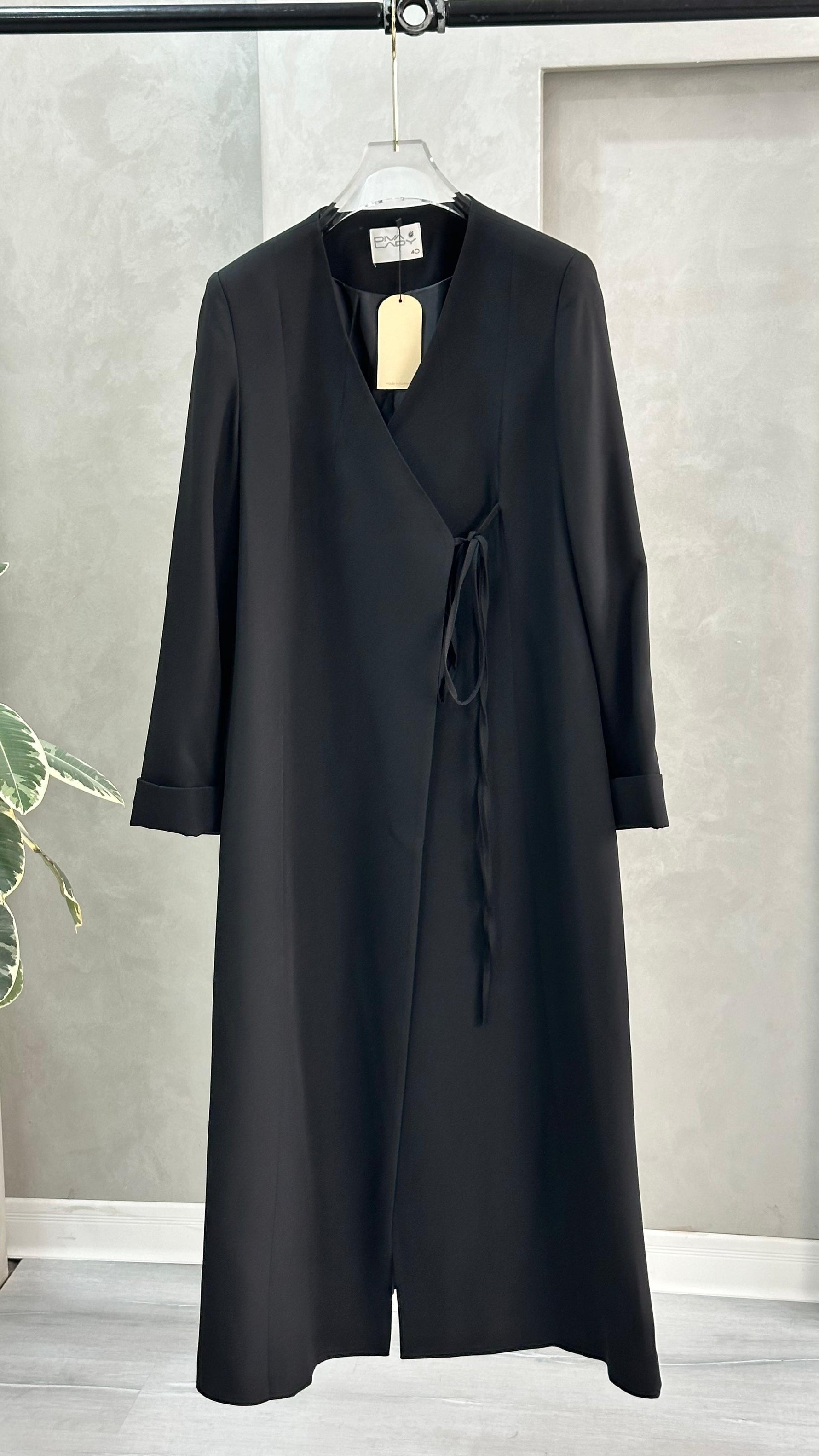 جاكيت نسائي لف طويل