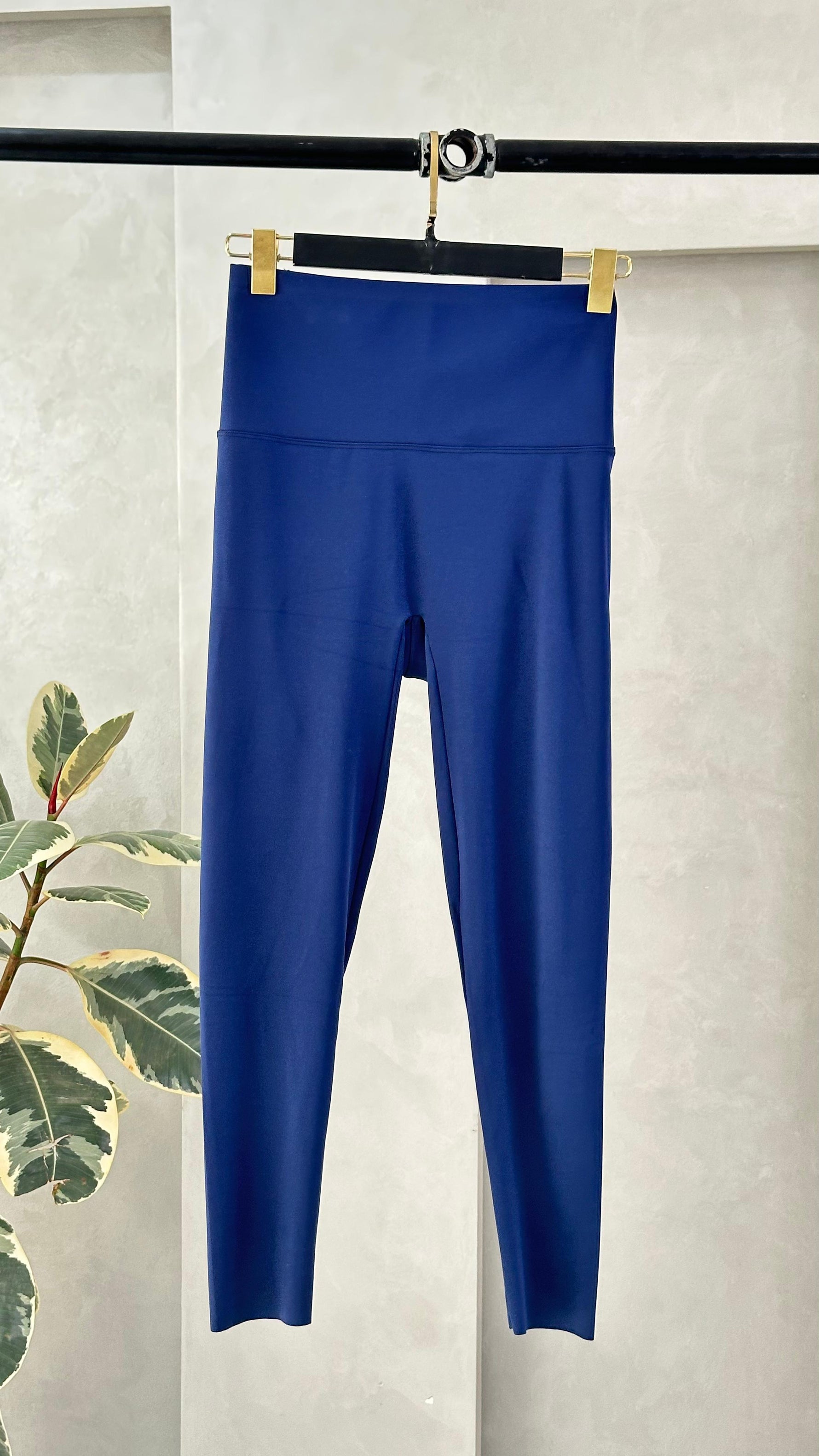 ليقنز نسائي OLA