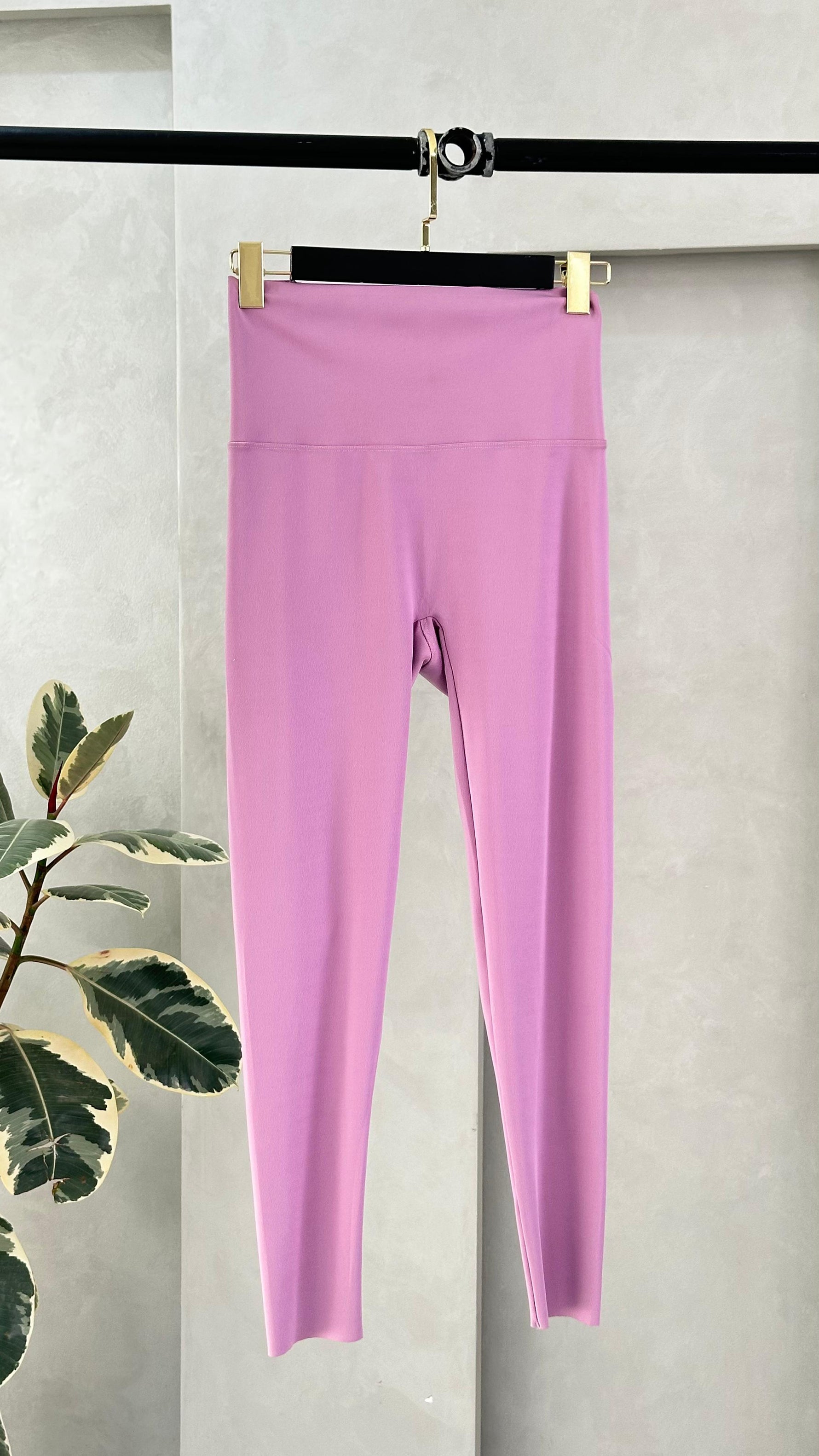 ليقنز نسائي OLA