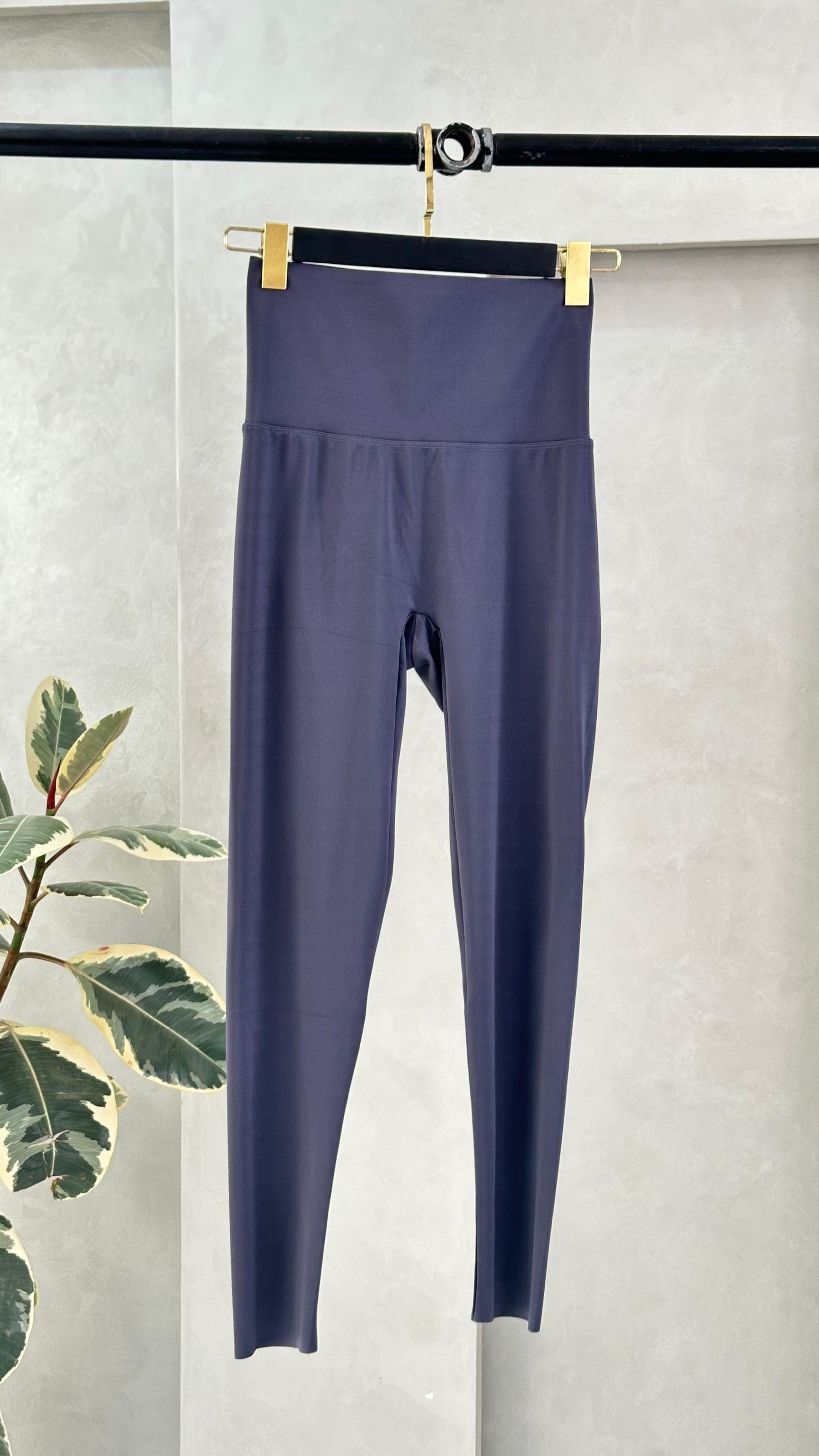 ليقنز نسائي OLA