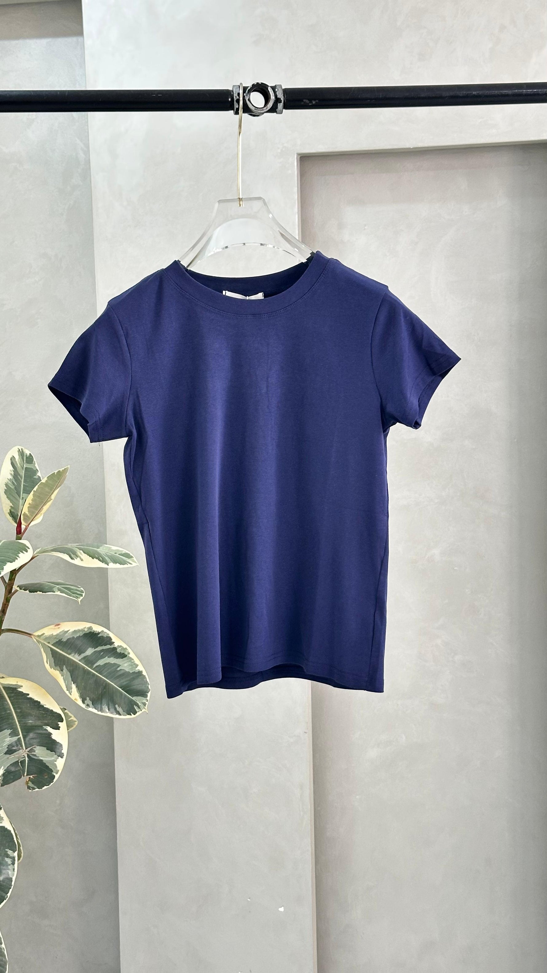 تيشيرت نسائي