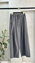 بنطلون نسائي