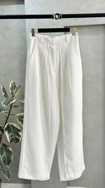 بنطلون نسائي بكسرة