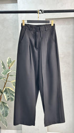 بنطلون نسائي بكسرة