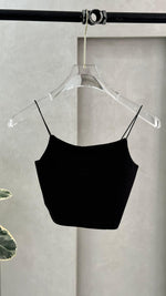 توب نسائي قصير