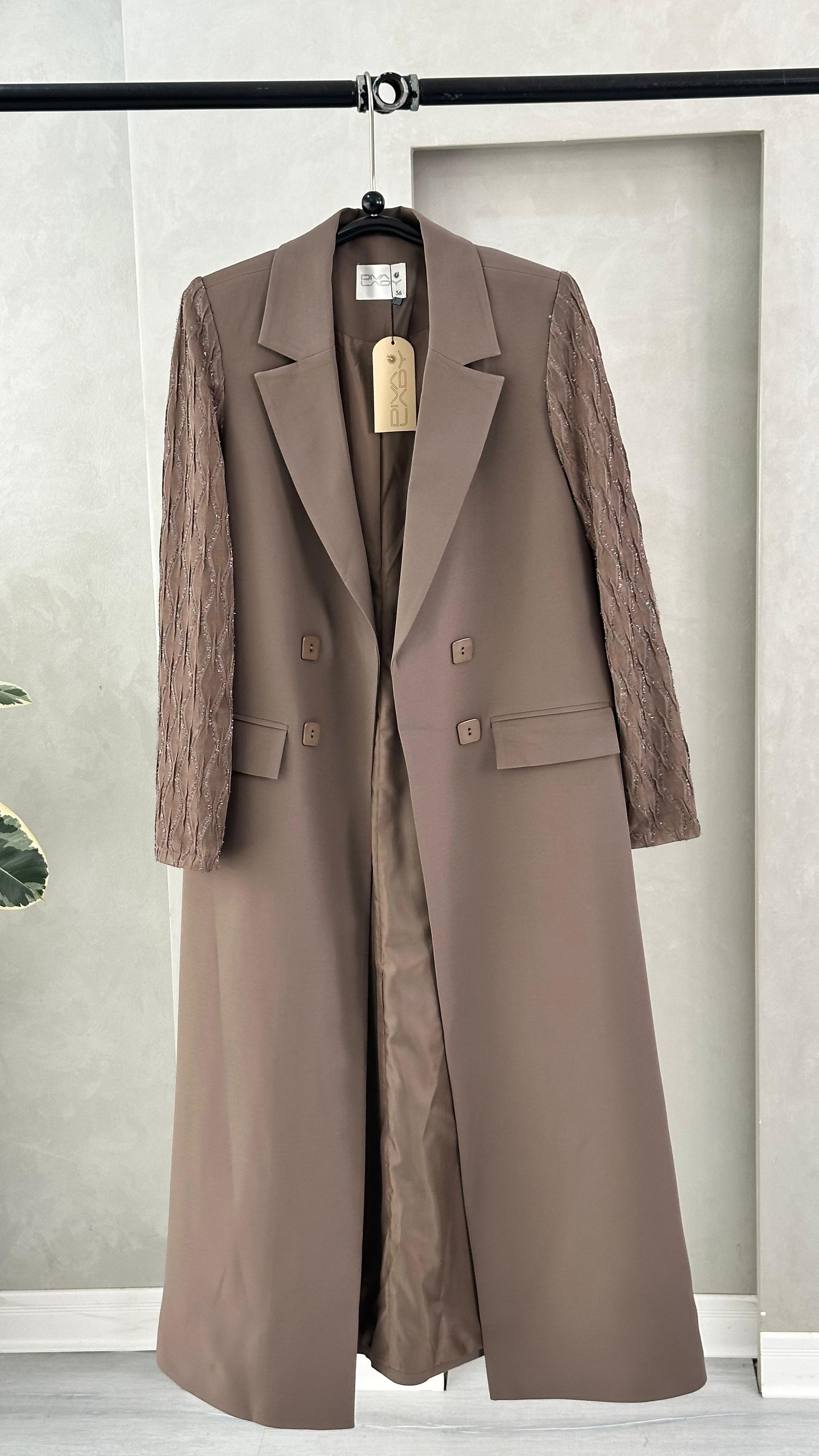 جاكيت نسائي طويل فخم