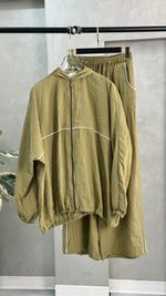 بدلة نسائي سبورت