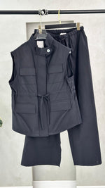 بدلة نسائي بدون اكمام